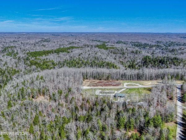 145 Horse Haven Rd, Allardt, TN 38504