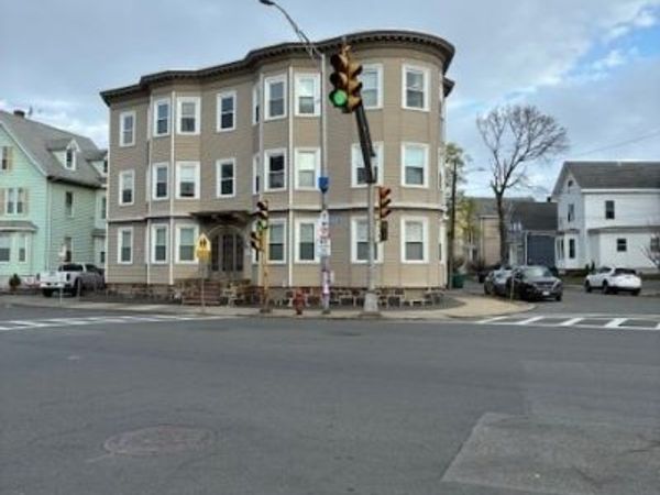 180 Lewis St, Unit 2, Lynn, MA 01902