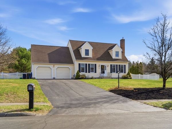 189 General Hobbs Rd, Holden, MA 01522