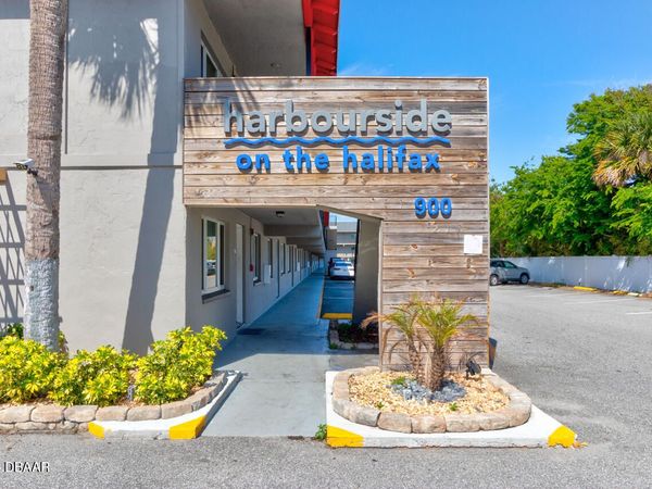 900 S Peninsula Drive, Unit 108, Daytona Beach, FL 32118