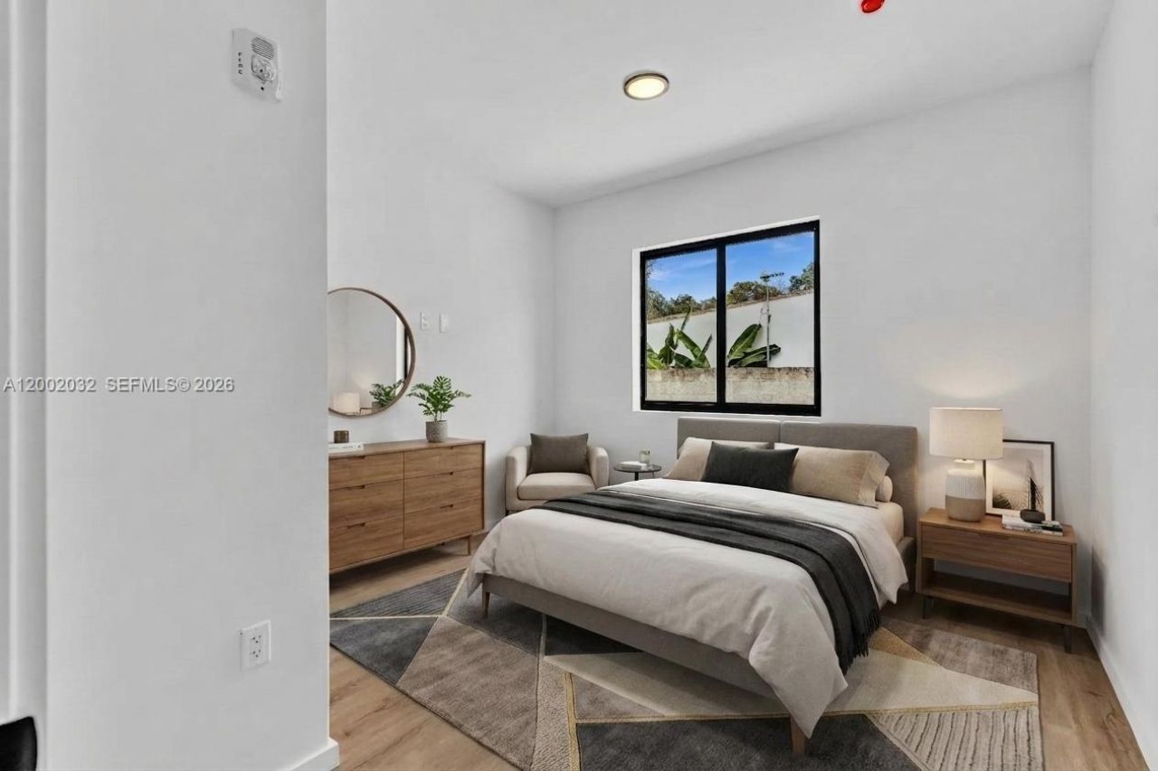 753 NW 30th St, Unit 1, Miami, FL 33127 Photo