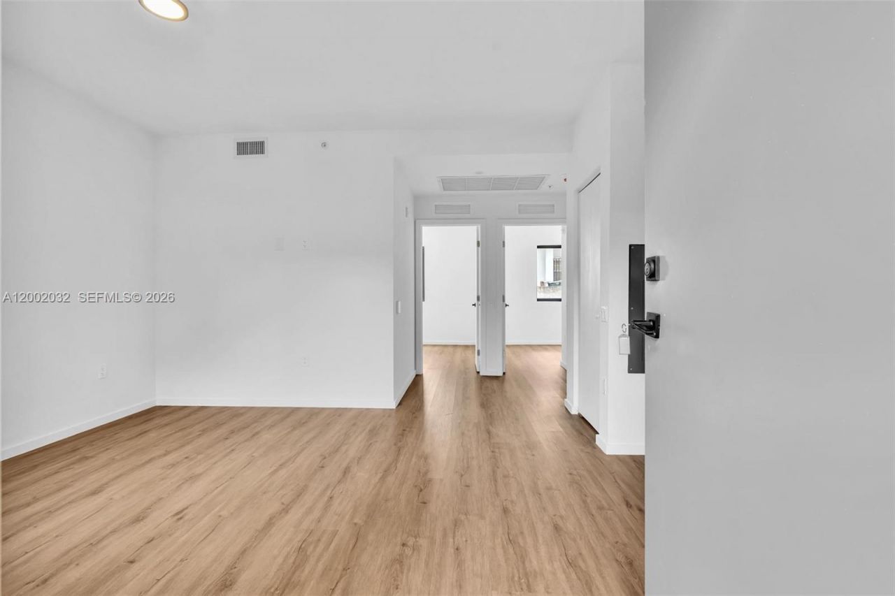 753 NW 30th St, Unit 1, Miami, FL 33127 Photo