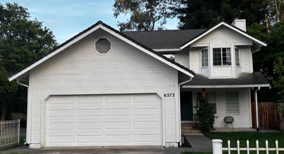 6573 Park Riviera Way, Sacramento, CA 95831 Photo