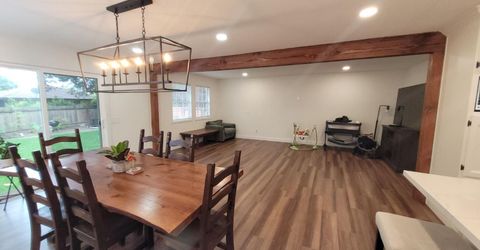 6573 Park Riviera Way, Sacramento, CA 95831 Photo