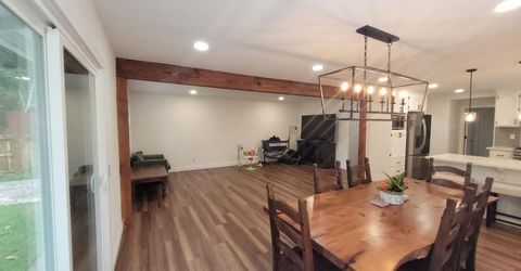 6573 Park Riviera Way, Sacramento, CA 95831 Photo