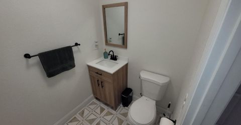 6573 Park Riviera Way, Sacramento, CA 95831 Photo