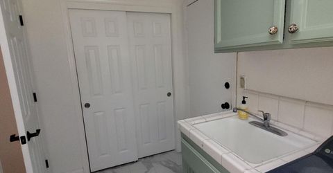 6573 Park Riviera Way, Sacramento, CA 95831 Photo