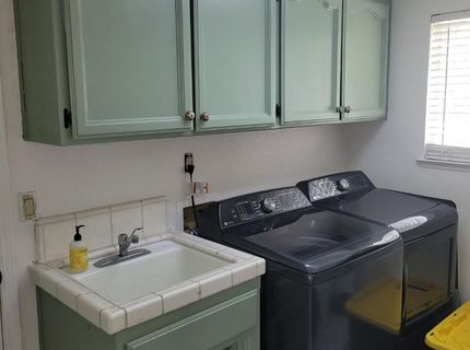 6573 Park Riviera Way, Sacramento, CA 95831 Photo