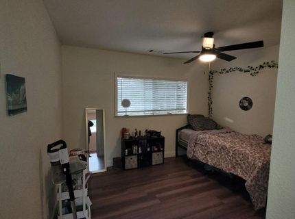 6573 Park Riviera Way, Sacramento, CA 95831 Photo