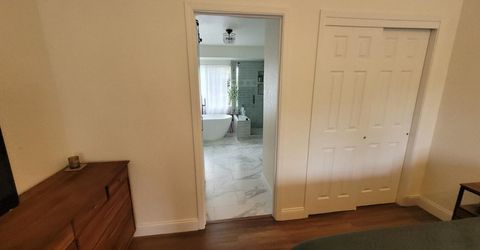 6573 Park Riviera Way, Sacramento, CA 95831 Photo