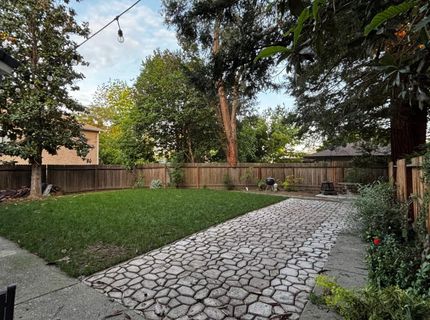 6573 Park Riviera Way, Sacramento, CA 95831 Photo