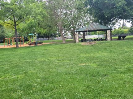 6573 Park Riviera Way, Sacramento, CA 95831 Photo