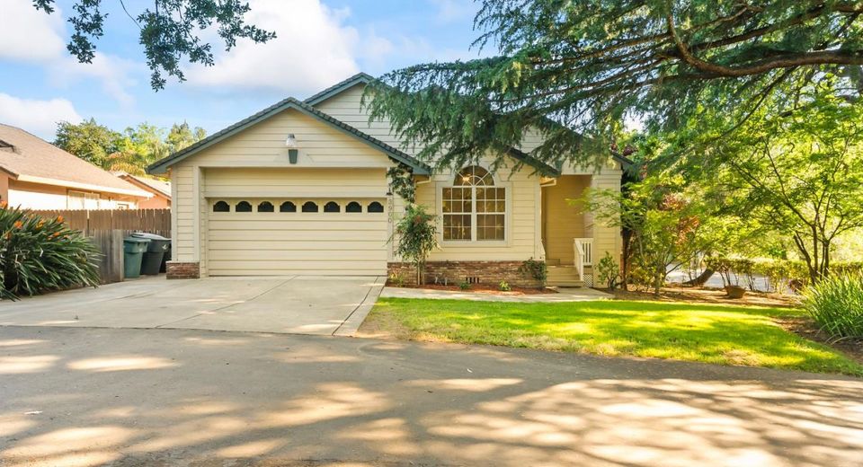 3900 Green Forest Ln, Sacramento, CA 95821 Photo