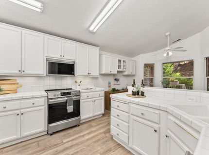 3900 Green Forest Ln, Sacramento, CA 95821 Photo