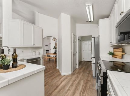 3900 Green Forest Ln, Sacramento, CA 95821 Photo