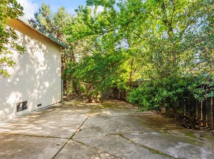 3900 Green Forest Ln, Sacramento, CA 95821 Photo