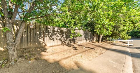 3900 Green Forest Ln, Sacramento, CA 95821 Photo