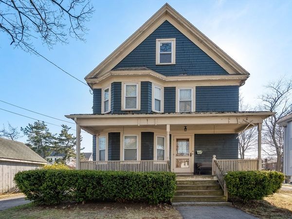 73 Taylor St, Quincy, MA 02170