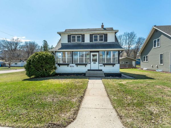 324 E Vasa Avenue, Fergus Falls, MN 56537