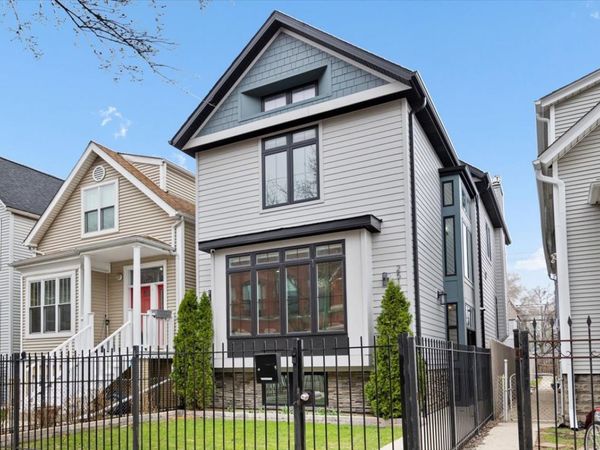 2514 W Moffat Street , Chicago, IL 60647