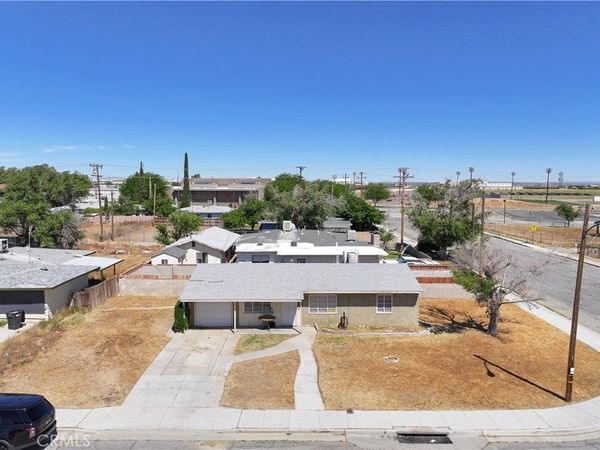 15600 M, Mojave, CA 93501