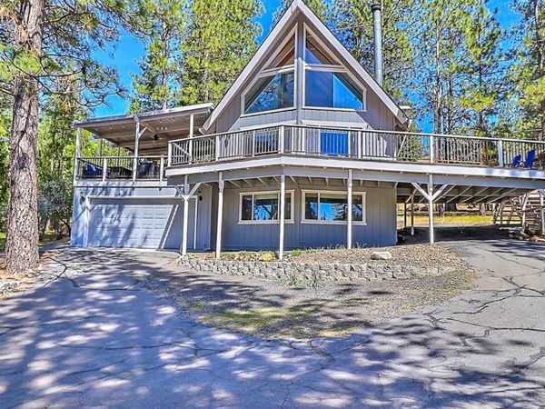 20135 Pine Mountain Drive, Groveland, CA 95321