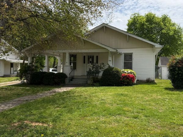 2616 Woodrow Drive, Knoxville, TN 37918