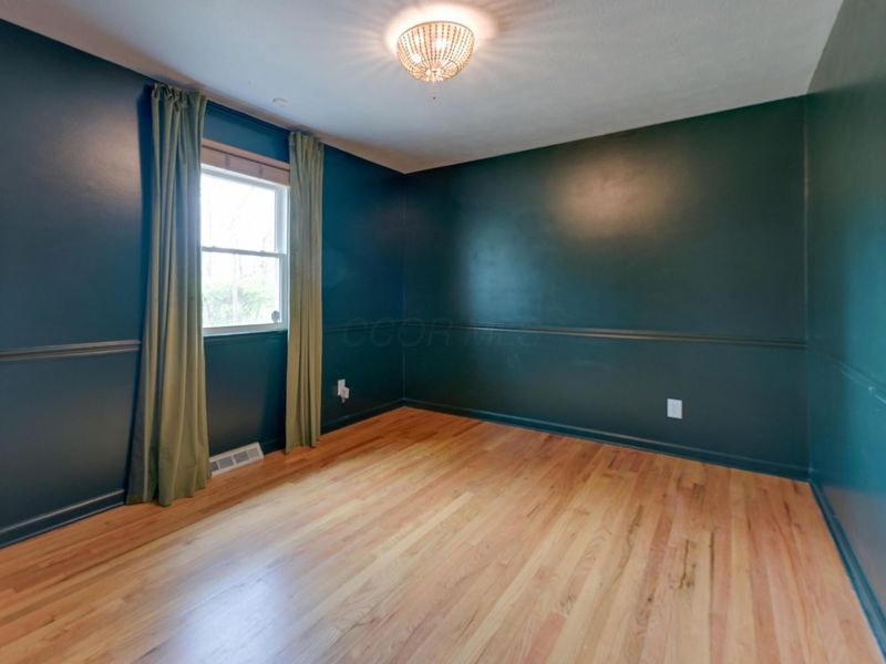 1570 Oakview Drive, Columbus, OH 43235 Photo 17