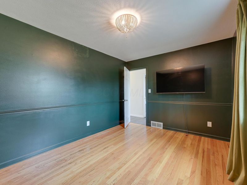 1570 Oakview Drive, Columbus, OH 43235 Photo 18