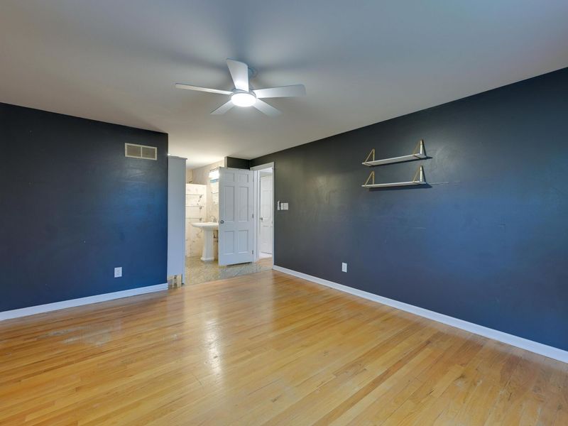 1570 Oakview Drive, Columbus, OH 43235 Photo 25