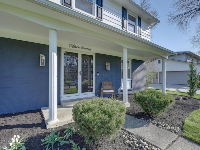 1570 Oakview Drive, Columbus, OH 43235 Photo 4