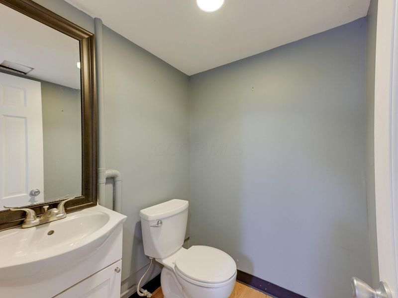 1570 Oakview Drive, Columbus, OH 43235 Photo 44