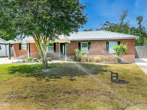 810 Alabama Avenue , Lynn Haven, FL 32444