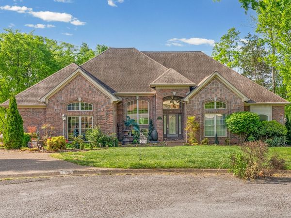 4003 Huntington Ct, Hopkinsville, KY 42240