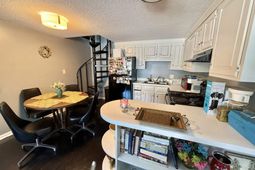 1203 Tiffany Ln. photo 4