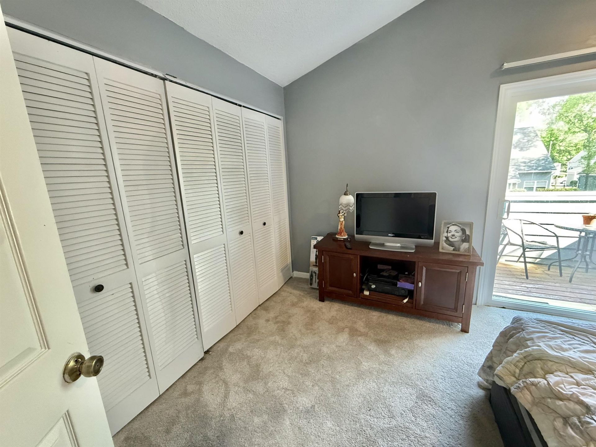 1203 Tiffany Ln. Photo 8