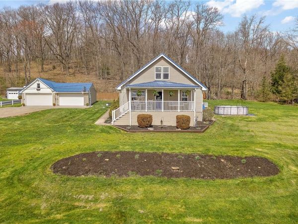 1242 Saxonburg Blvd, Tarentum, PA 15084