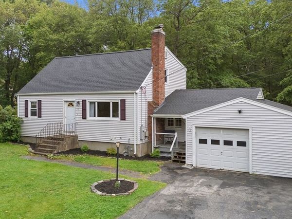 12 Alcine Ln, Burlington, MA 01803