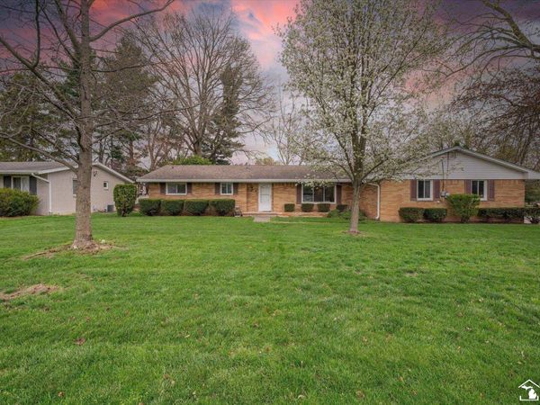 1170 Hillcrest Drive, Temperance, MI 48182