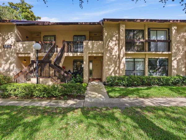 2225 SW 15th St , Unit 223, Deerfield Beach, FL 33442