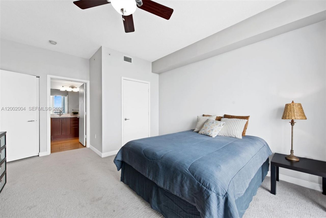 79 SW 12th St, Unit 2503-S, Miami, FL 33130 Photo