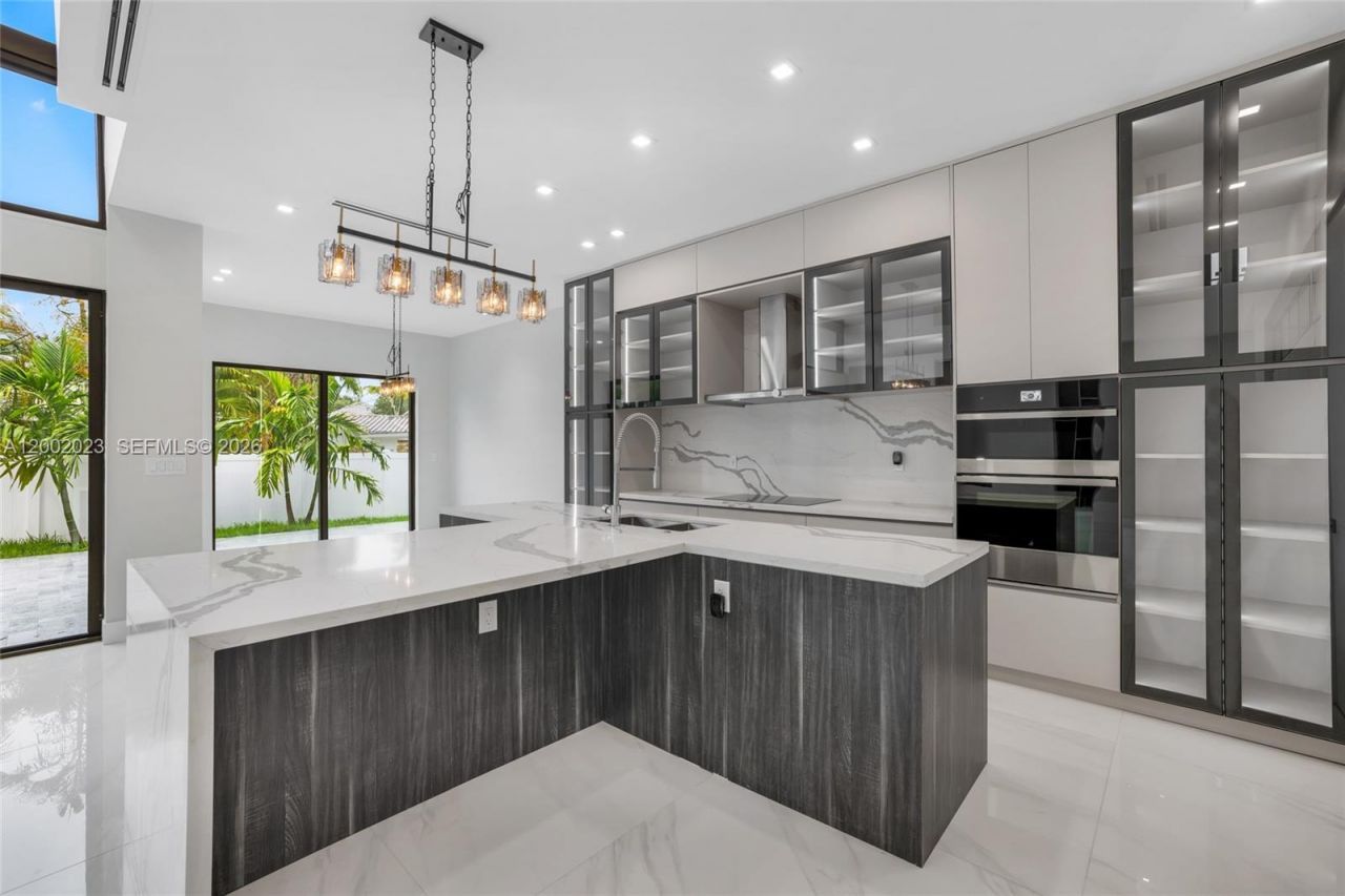 750 NE 16th Ave, Fort Lauderdale, FL 33304 Photo