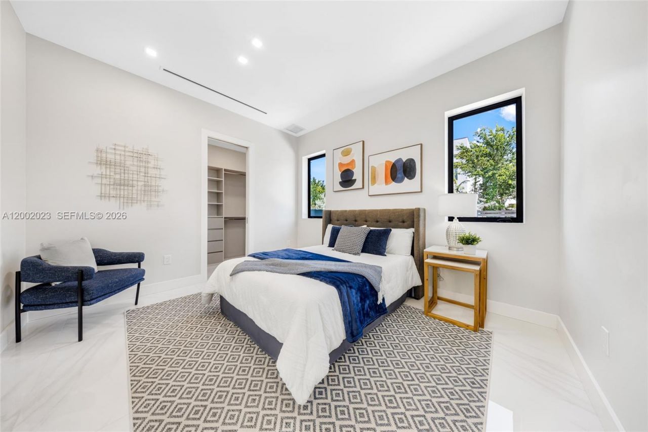 750 NE 16th Ave, Fort Lauderdale, FL 33304 Photo