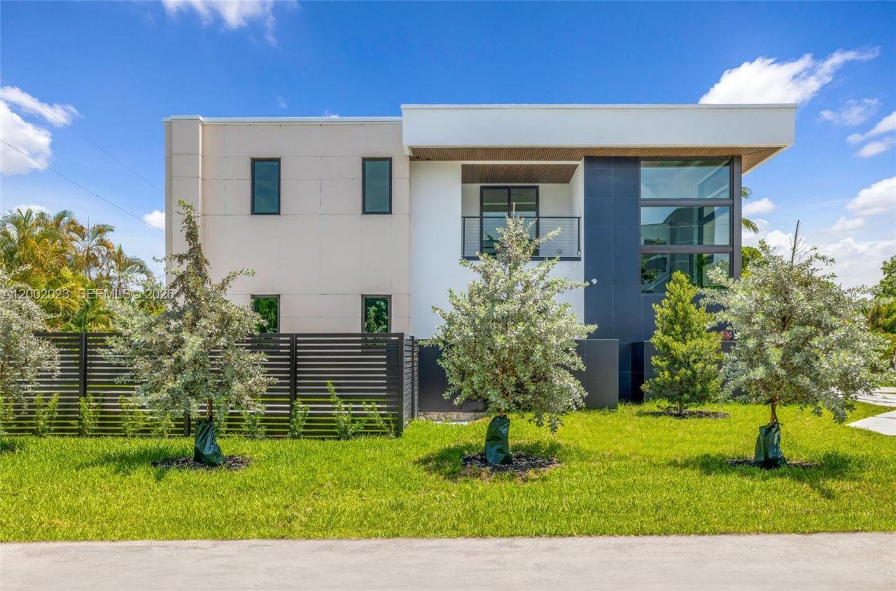 750 NE 16th Ave, Fort Lauderdale, FL 33304 Photo