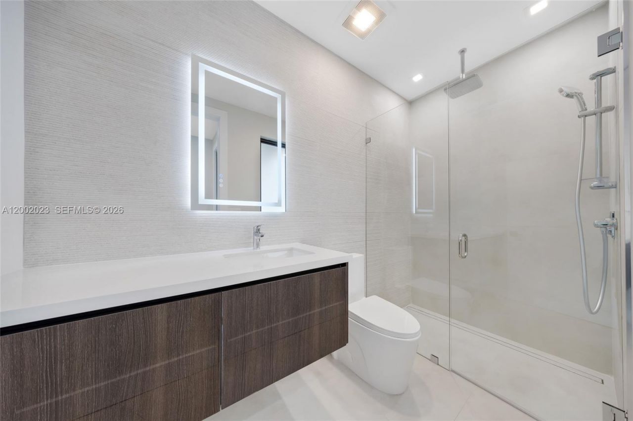 750 NE 16th Ave, Fort Lauderdale, FL 33304 Photo