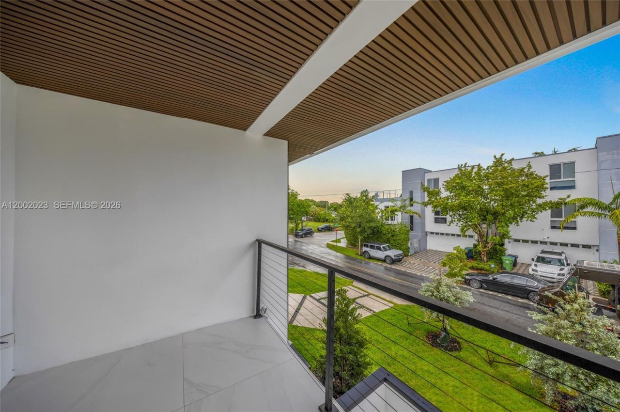 750 NE 16th Ave, Fort Lauderdale, FL 33304 Photo