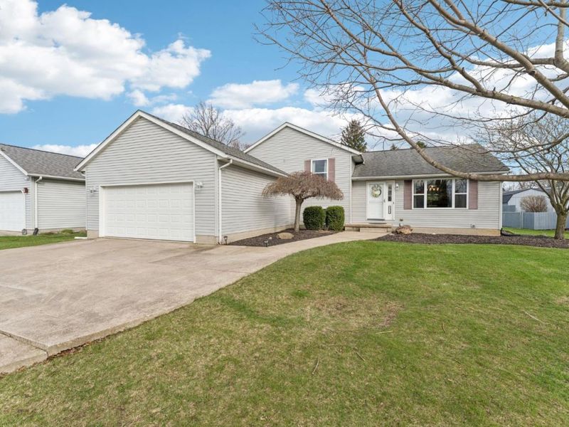 455 Mill Pond, Sandusky, OH 44870 Photo 1