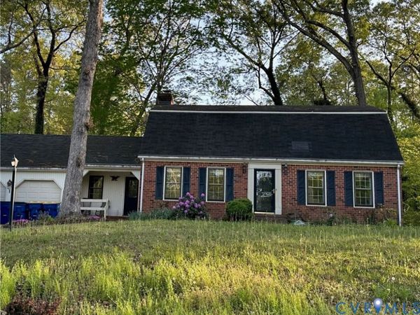 4613 Crossgate Road , Chester, VA 23831