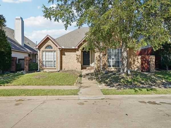 401 Dakota Trail, Irving, TX 75063