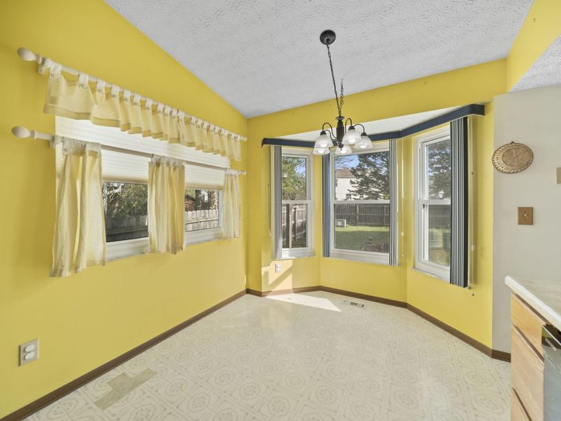 7394 Harbour Town Drive, Pickerington, OH 43147 Photo 15